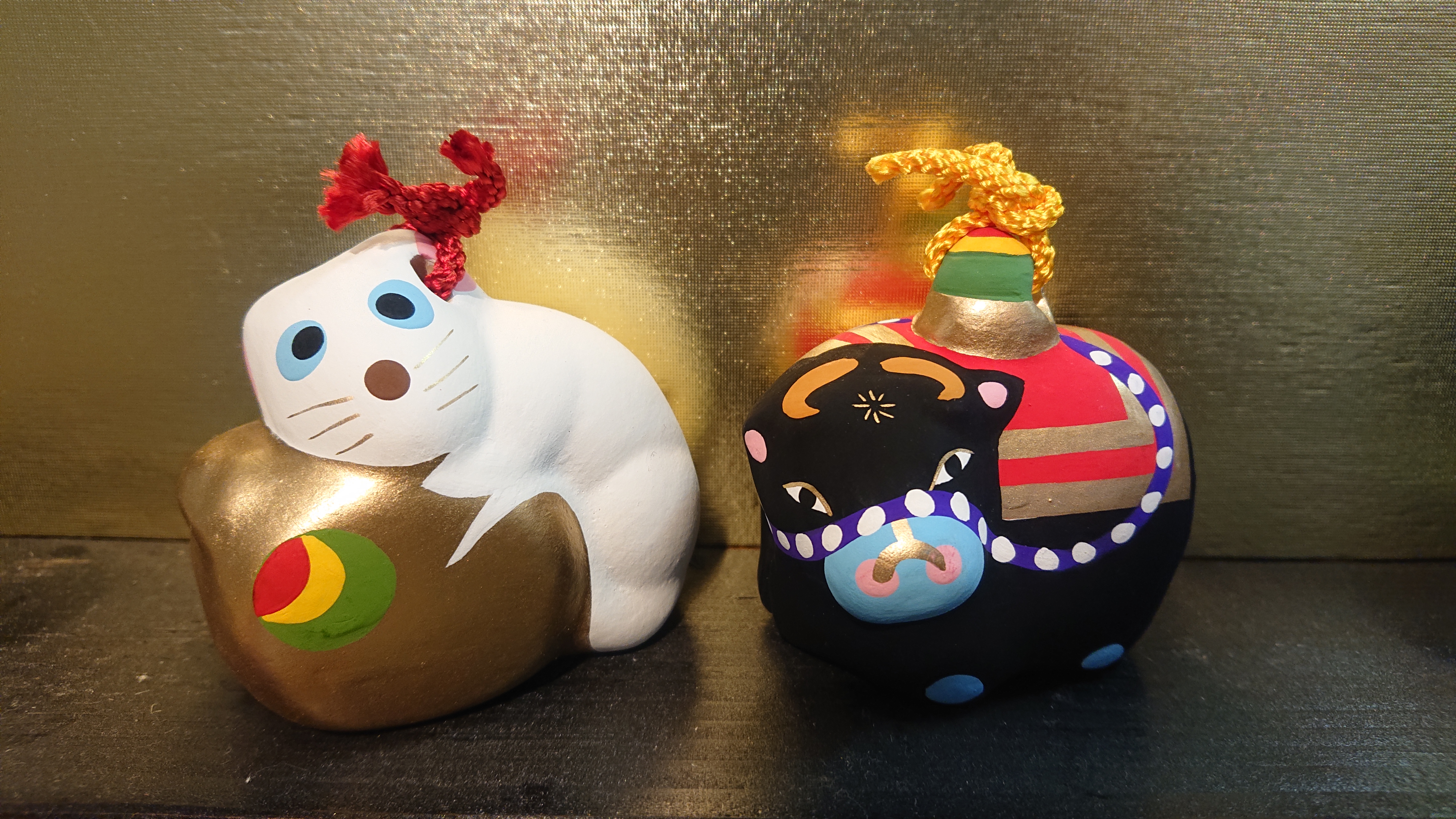 古型博多人形『招き猫』土鈴 | 象々の郷土玩具 招き猫　土鈴　中山人形